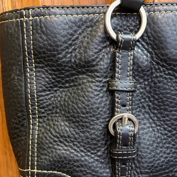 Coach Black Pebbled Leather Shoulder Bag D0851-F12339 Minimalist - Picture 3 of 15